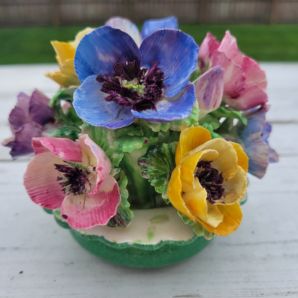 Vintage Crown Staffordshire Bone China Colorful Floral Bouquet ~ Pretty w/ FLAWS - Picture 3 of 16
